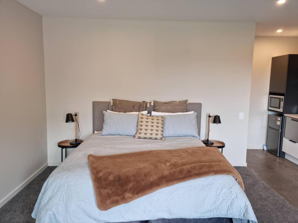 וואנאקה Guest House On Sapphire מראה חיצוני תמונה